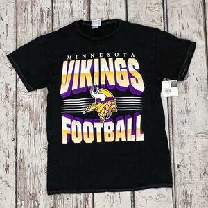 NWT Minnesota Vikings Retro NFL Football Sports Crewneck Tee Top Shirt